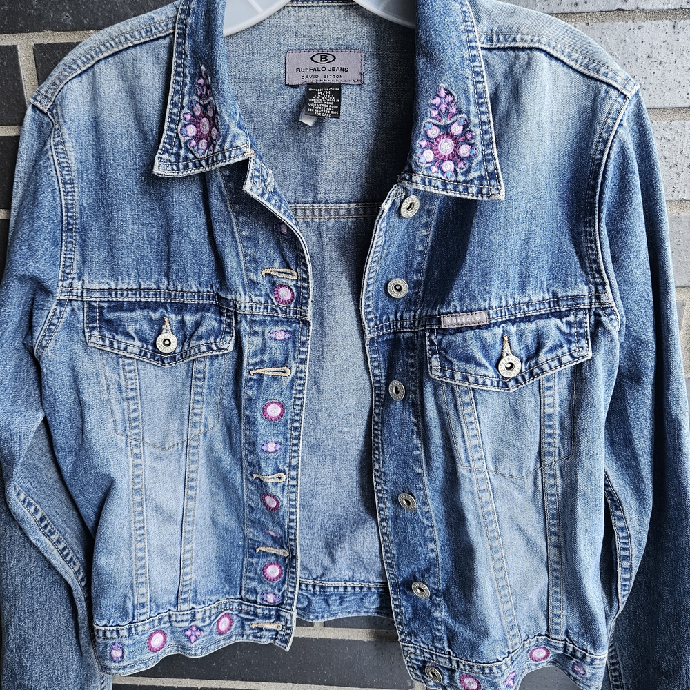 Buffalo Jean Vintage 90s Women's Embellished Embroidered Jean Jacket Size M - Picture 2 of 16